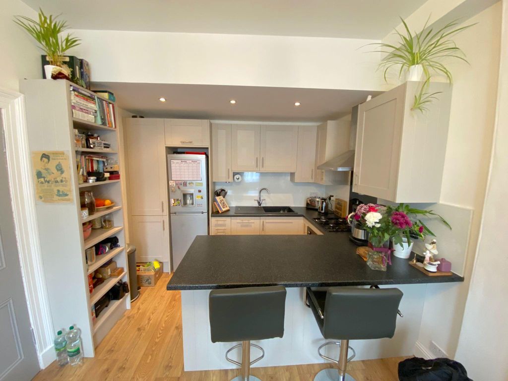 1 bed flat to rent in St. Peters Place, Edinburgh EH3 Zoopla