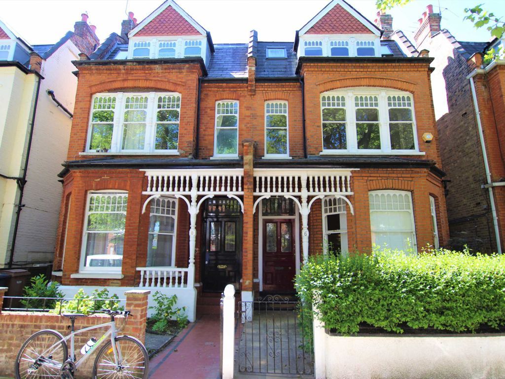 Studio to rent in Kings Avenue, London N10, £1,000 pcm Zoopla