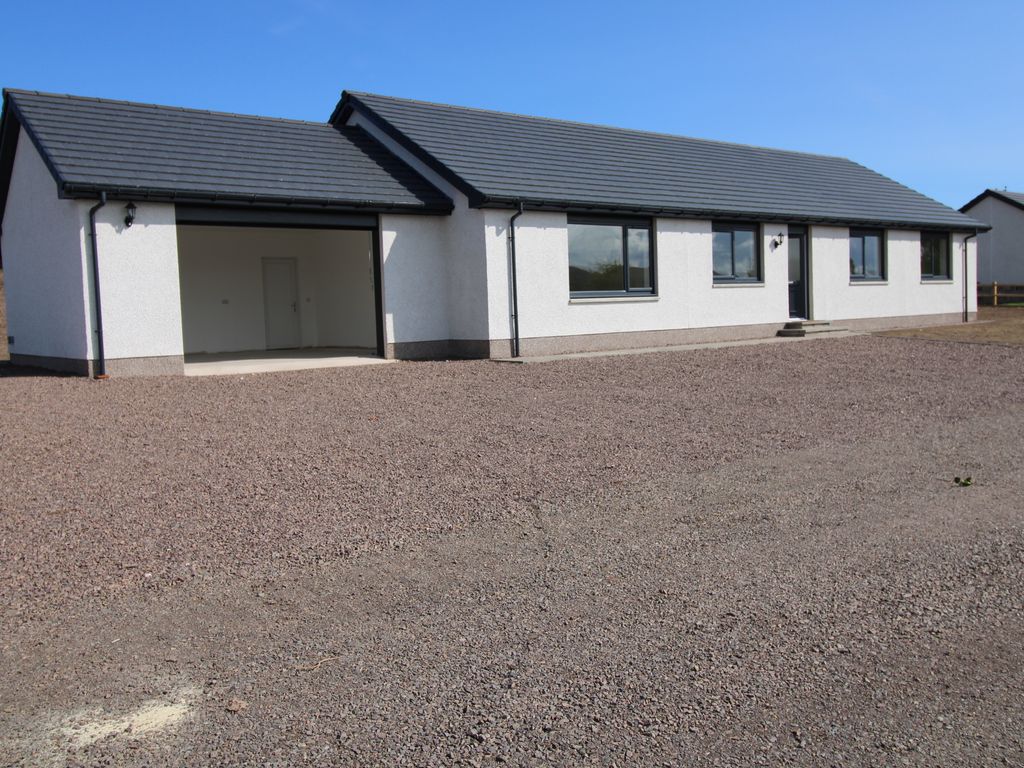 4 bed detached bungalow for sale in Knockbreck Road, Tain IV19, £