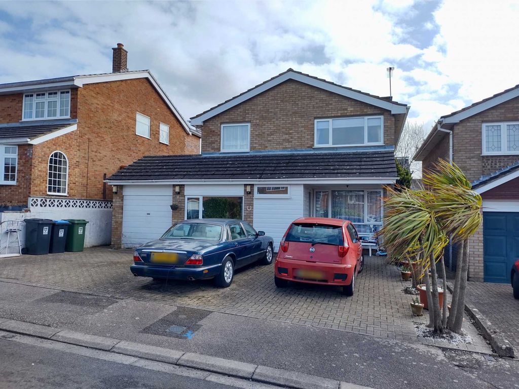 4 bed detached house for sale in Glebe Close, Hemel Hempstead HP3 Zoopla