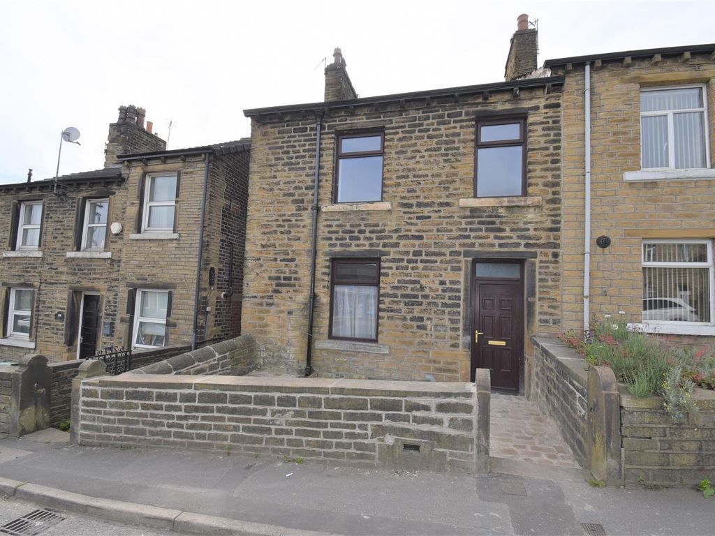 2 bed end terrace house for sale in Blackmoorfoot Road, Crosland Moor