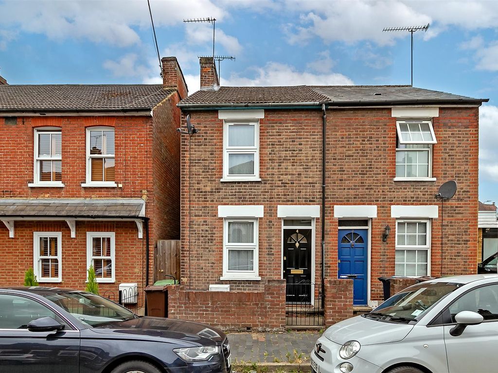 2 bed semidetached house for sale in Albion Road, St.Albans AL1, £
