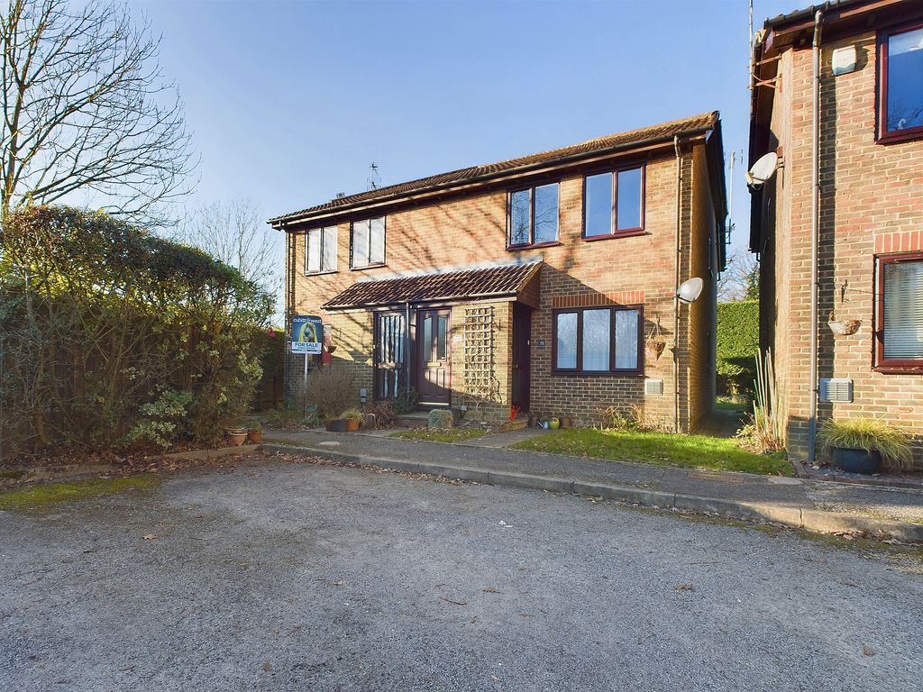 1 bed for sale in St John's Crescent, Broadbridge Heath