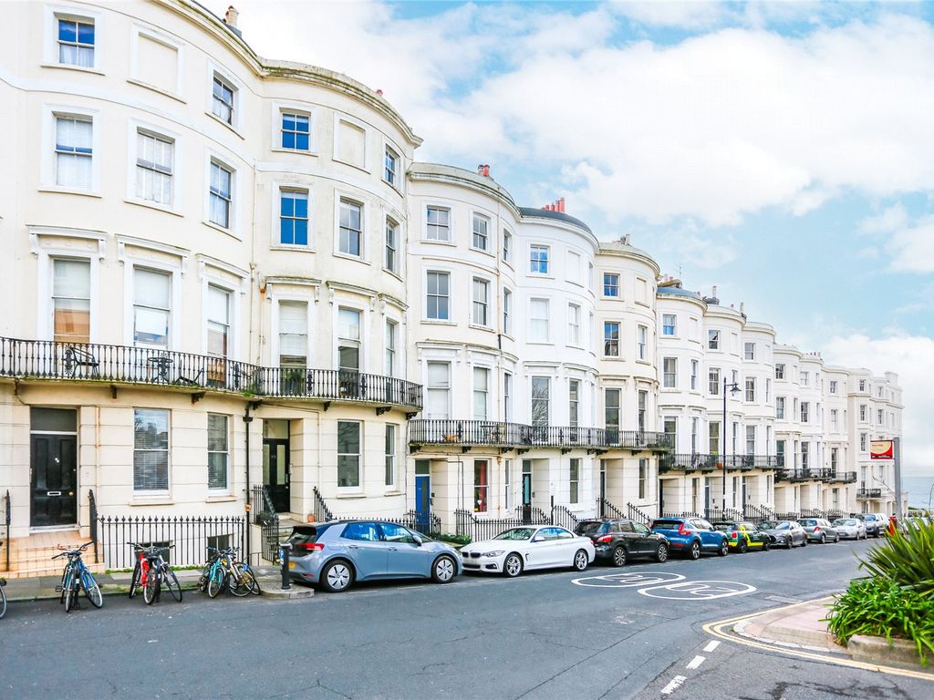 1 bed flat to rent in Eaton Place, Brighton, East Sussex BN2, £1,300