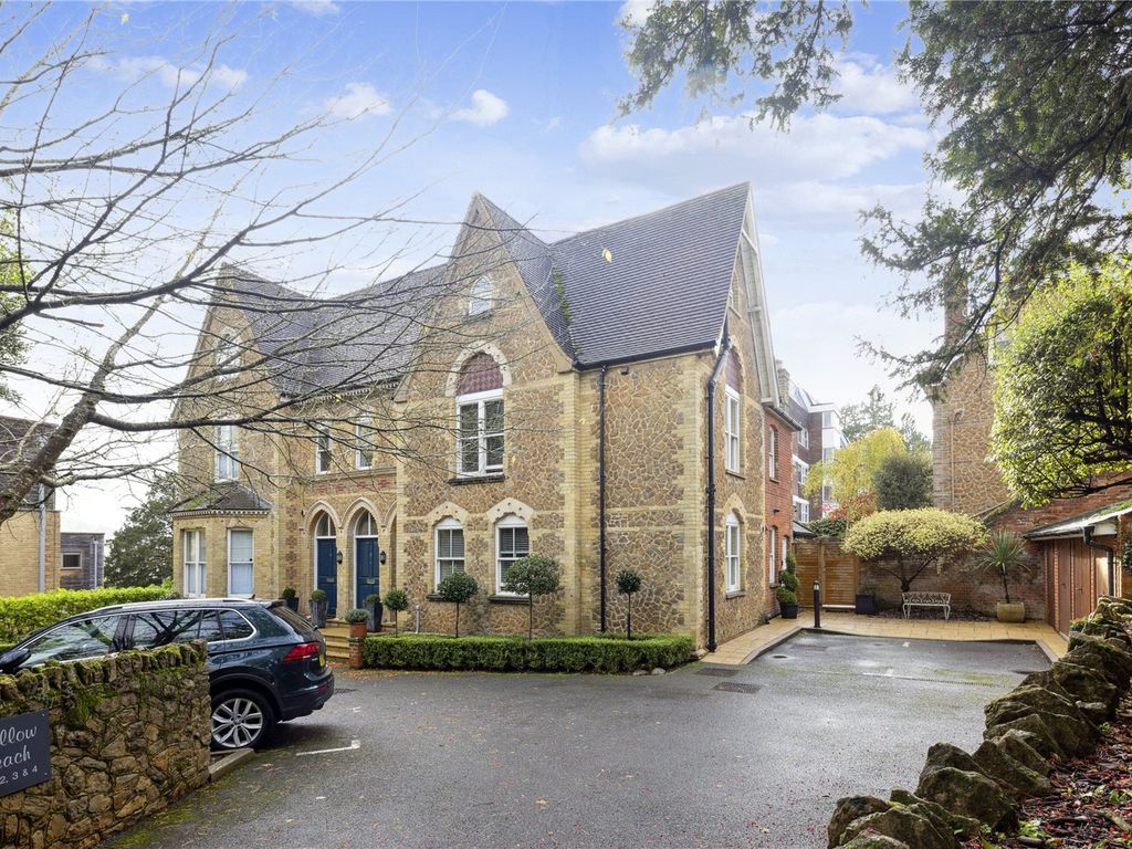 Hitherbury Close, Guildford, Surrey GU2  