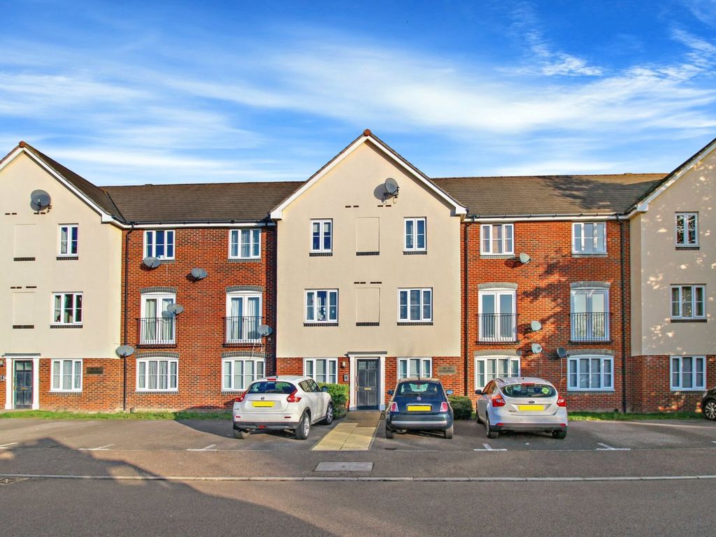 2 bed flat for sale in Covesfield, Northfleet, Kent DA11 Zoopla