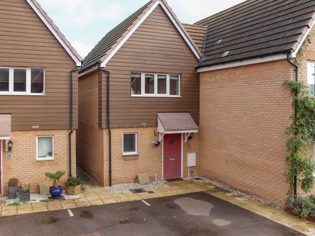 2 bed semidetached house for sale in Fieldfare, Leighton Buzzard LU7