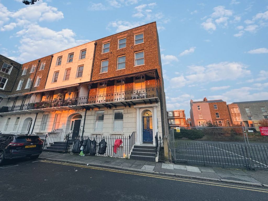2 bed flat to rent in Albion Place, Ramsgate CT11, £995 pcm Zoopla