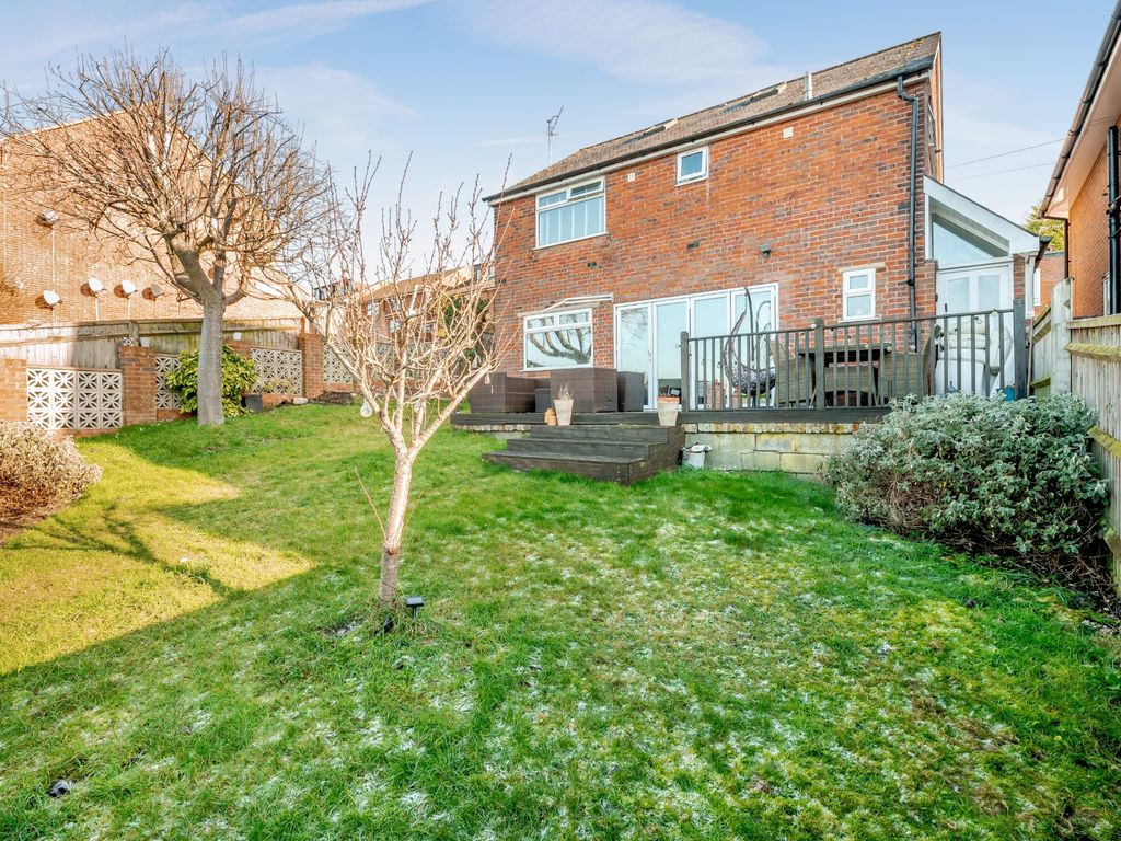 3 bed detached house for sale in Frances Street, Chesham HP5 Zoopla