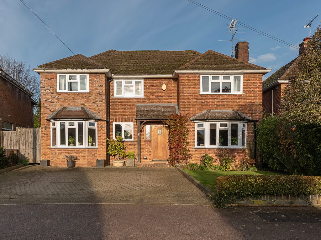 4 bed detached house for sale in Sibley Avenue, Harpenden AL5, £