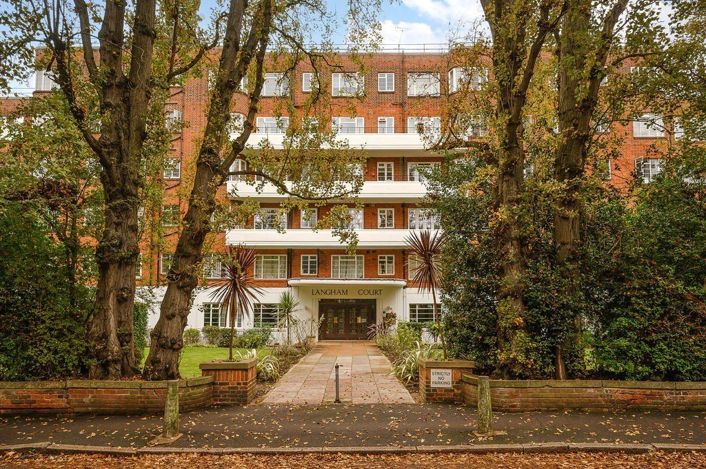 Studio for sale in Wyke Road, Raynes Park SW20, £250,000 Zoopla