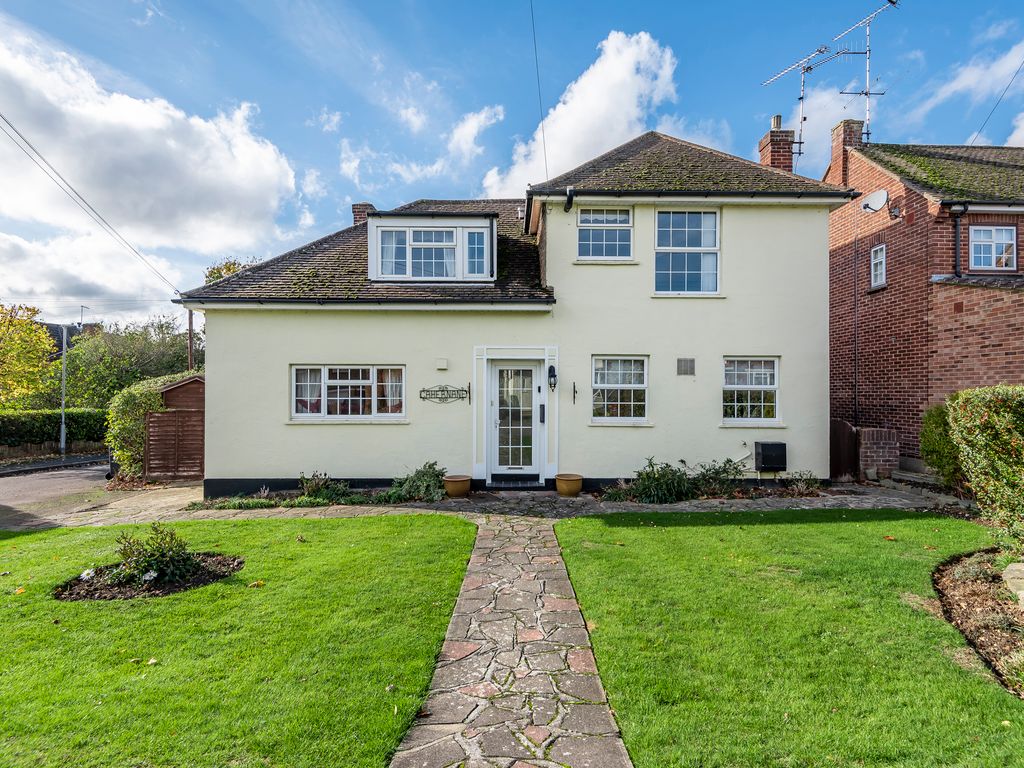 Pines Road, Chelmsford, Essex CM1  