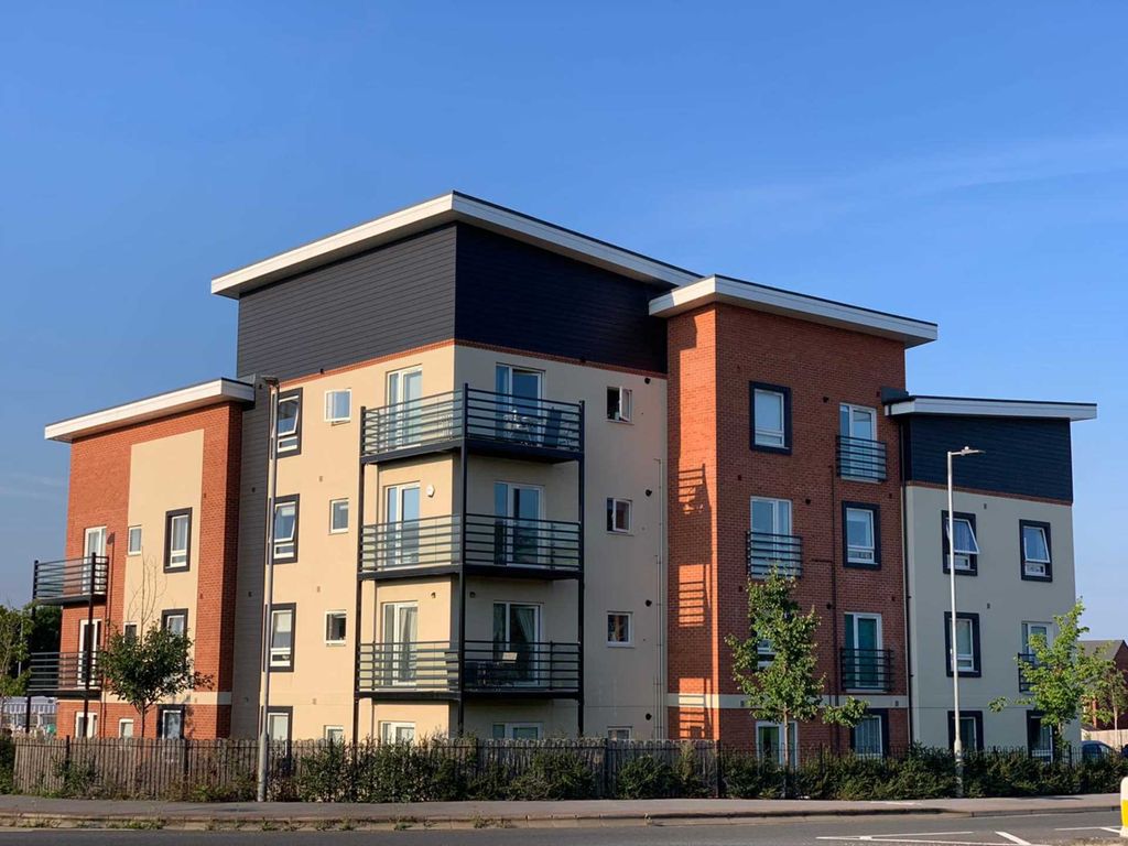 2 bed flat for sale in ster Close, Park RG12 Zoopla