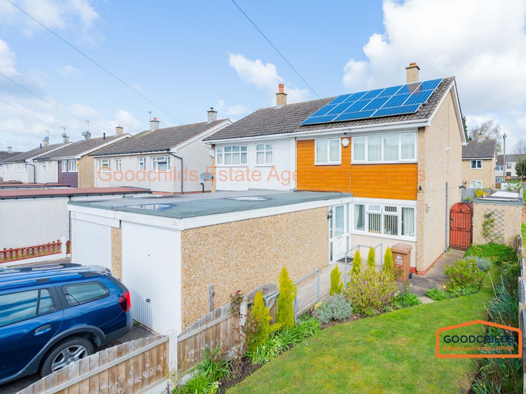 2 bed semidetached house for sale in Medway Road, Brownhills WS8, £