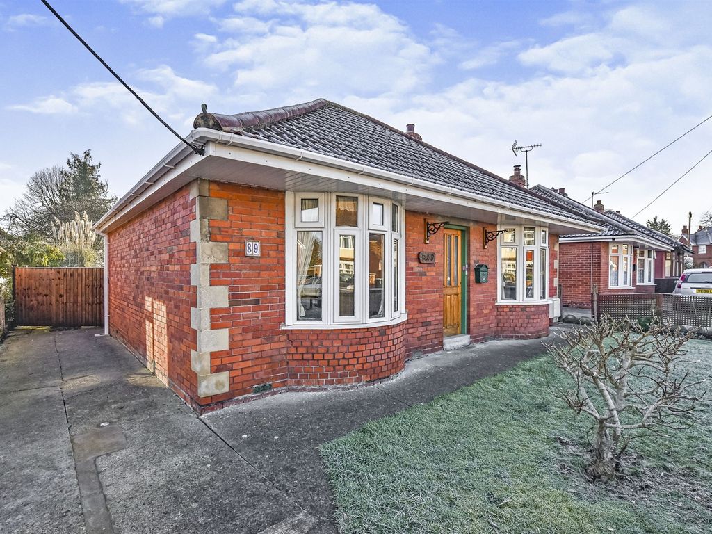 2 bed detached bungalow for sale in Eden Vale Road, Westbury BA13 Zoopla