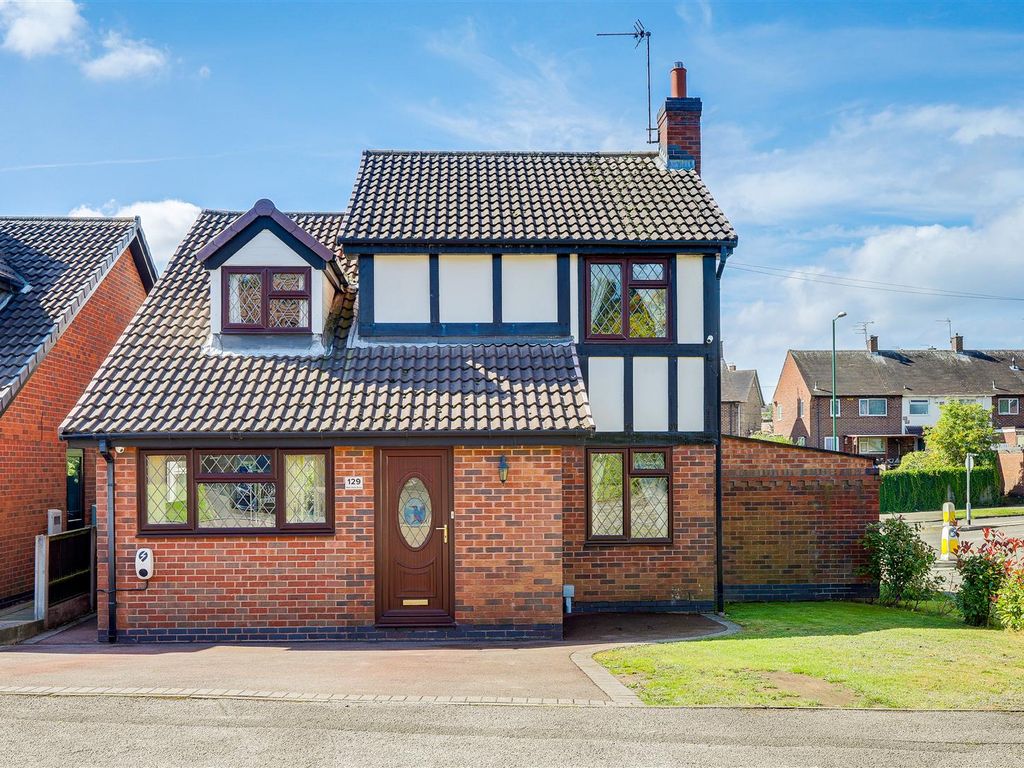 4 bed detached house for sale in Deer Park Drive, Arnold