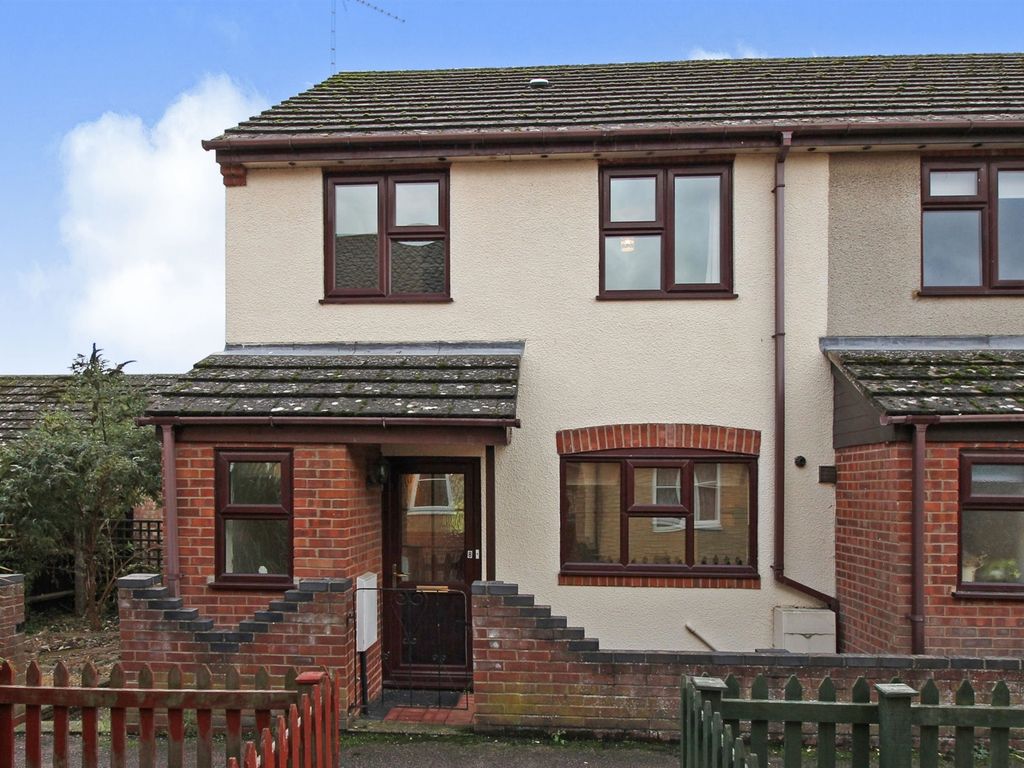 3 bed semidetached house for sale in Marriotts Yard, Ramsey