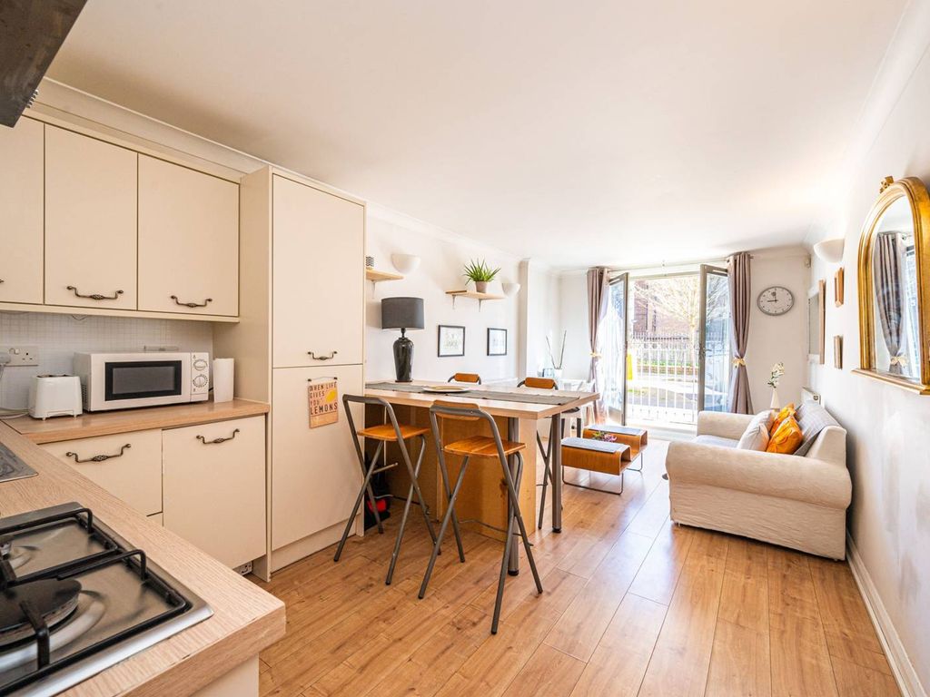 2 bed flat for sale in Canonbury Street, Islington, London N1 Zoopla