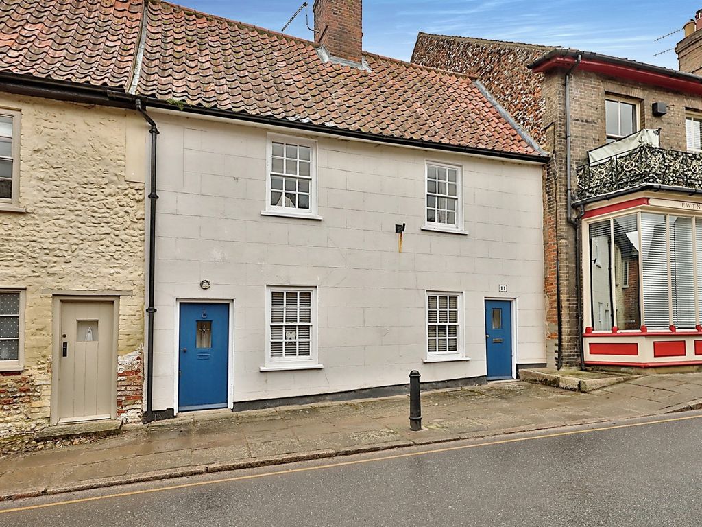3 bed terraced house for sale in High Street, Walsingham NR22, £300,000