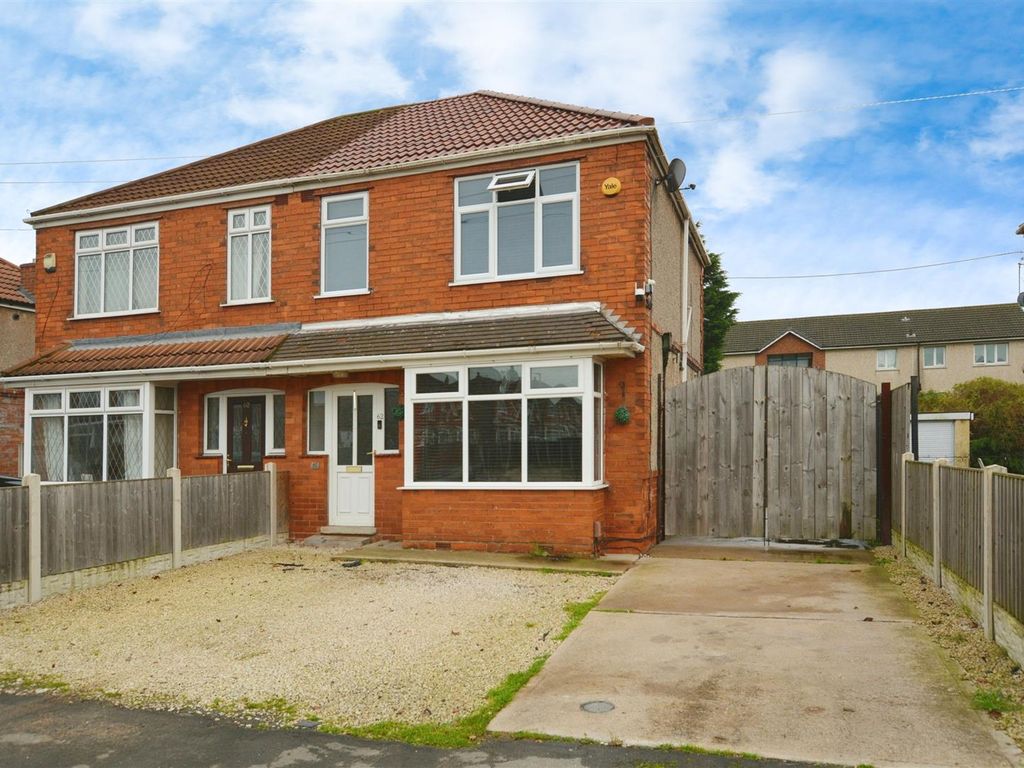 3 bed semidetached house for sale in Warley Road, Scunthorpe DN16, £