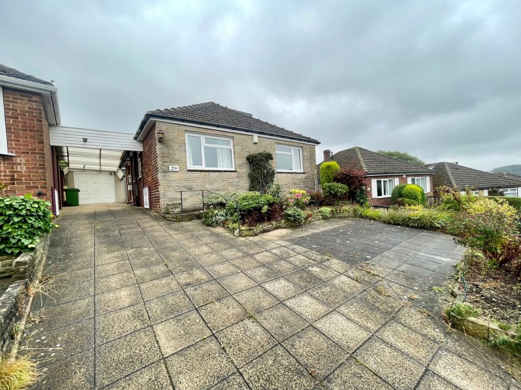 3 bed detached bungalow to rent in Warren Rise, Dronfield S18, £975 pcm