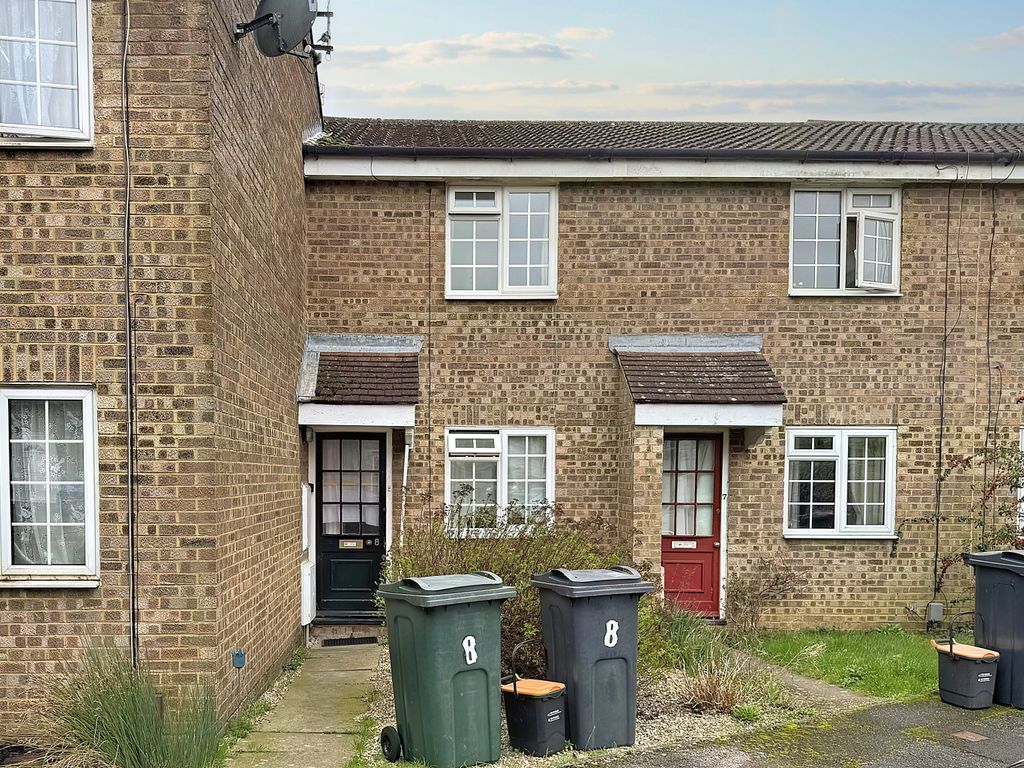 2 bed terraced house to rent in Nutley Close, Ashford TN24, £975 pcm