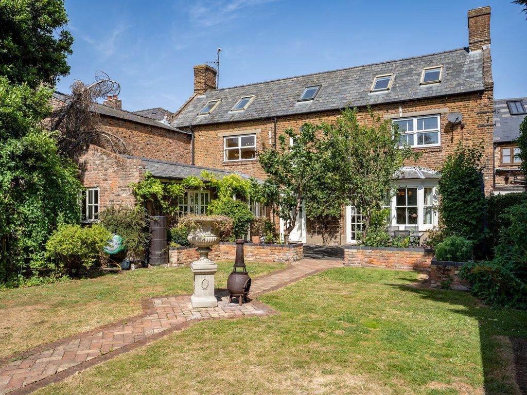 6 bed cottage for sale in St. Peters Road, Upwell, Wisbech PE14 Zoopla