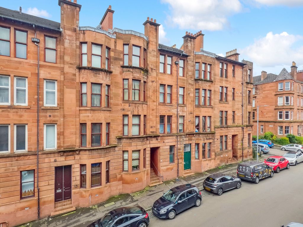 1 bed flat for sale in Exeter Drive, Thornwood, Glasgow G11, £119,000 Zoopla