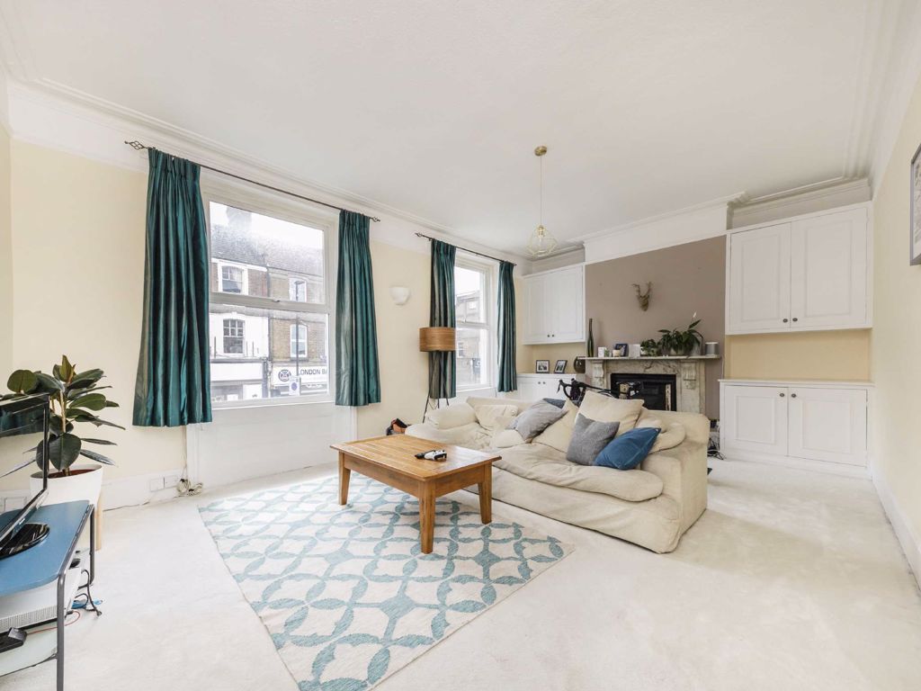 3 bed flat for sale in Lavender Hill, London SW11 Zoopla