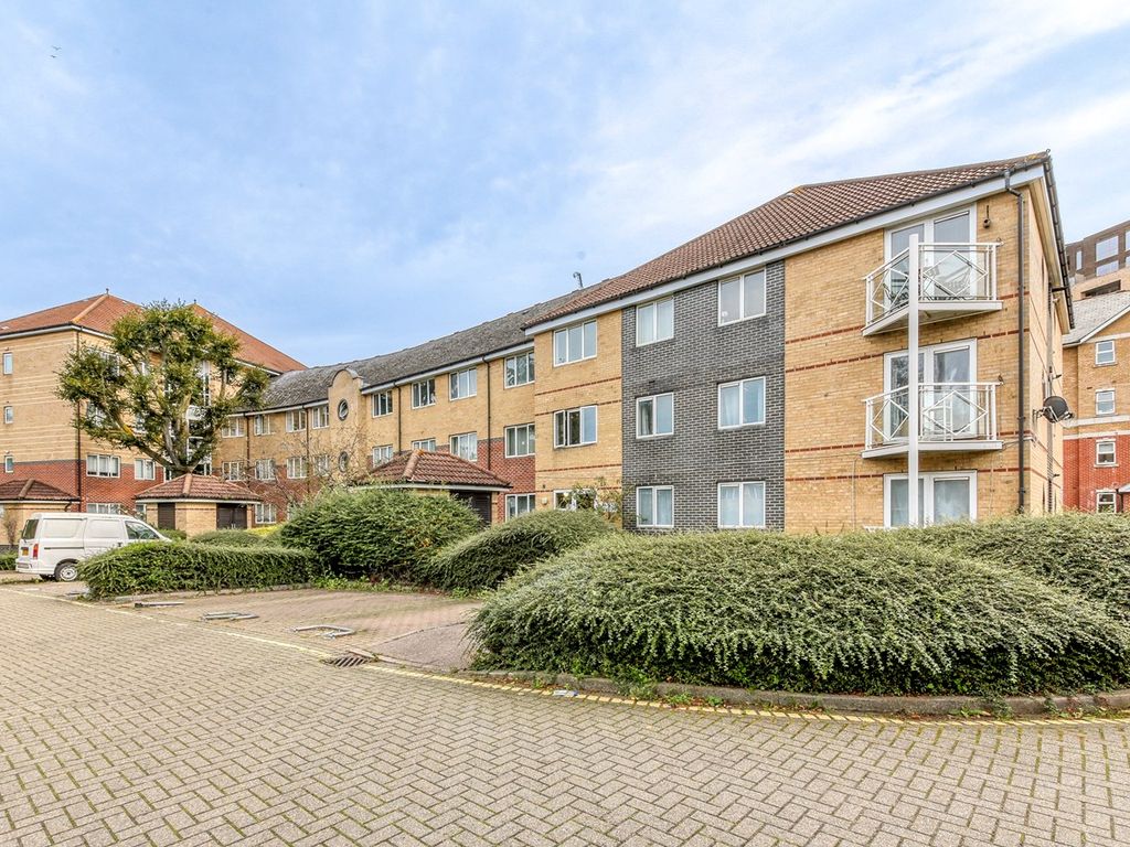 2 bed flat for sale in Halstead Close, Croydon CR0, £270,000 Zoopla