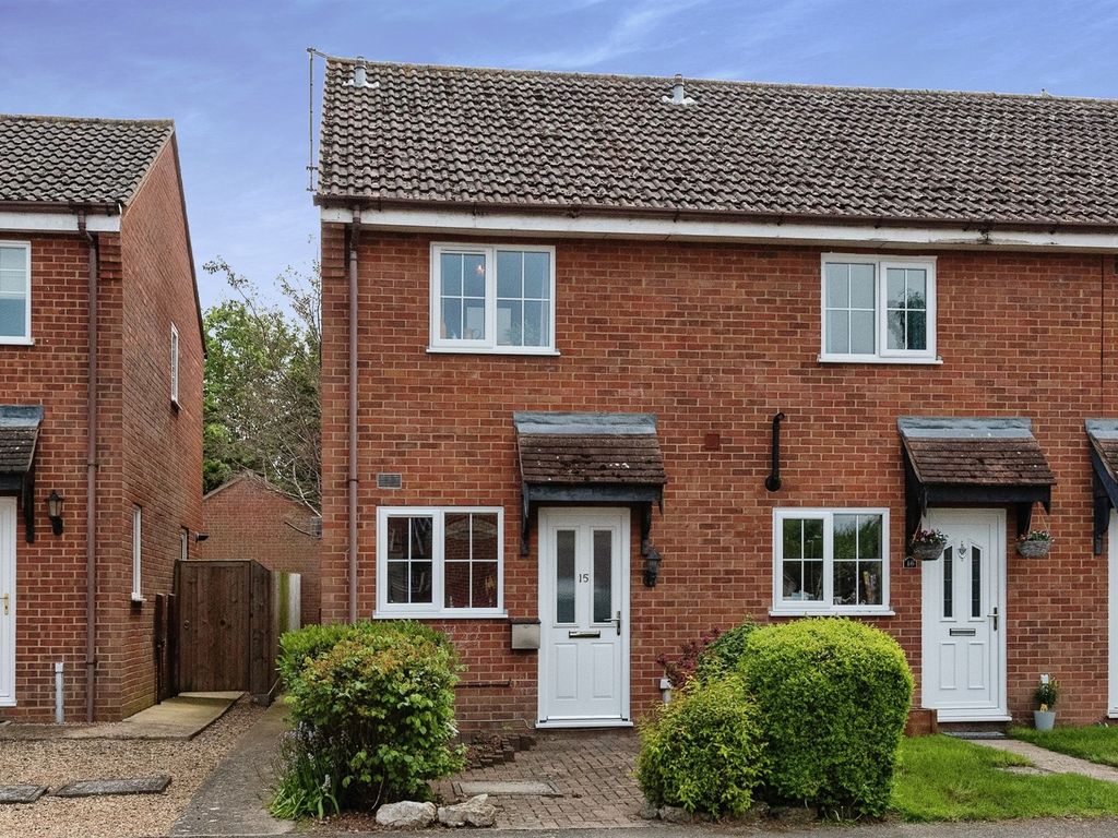 2 bed end terrace house for sale in Macpherson Robertson Way