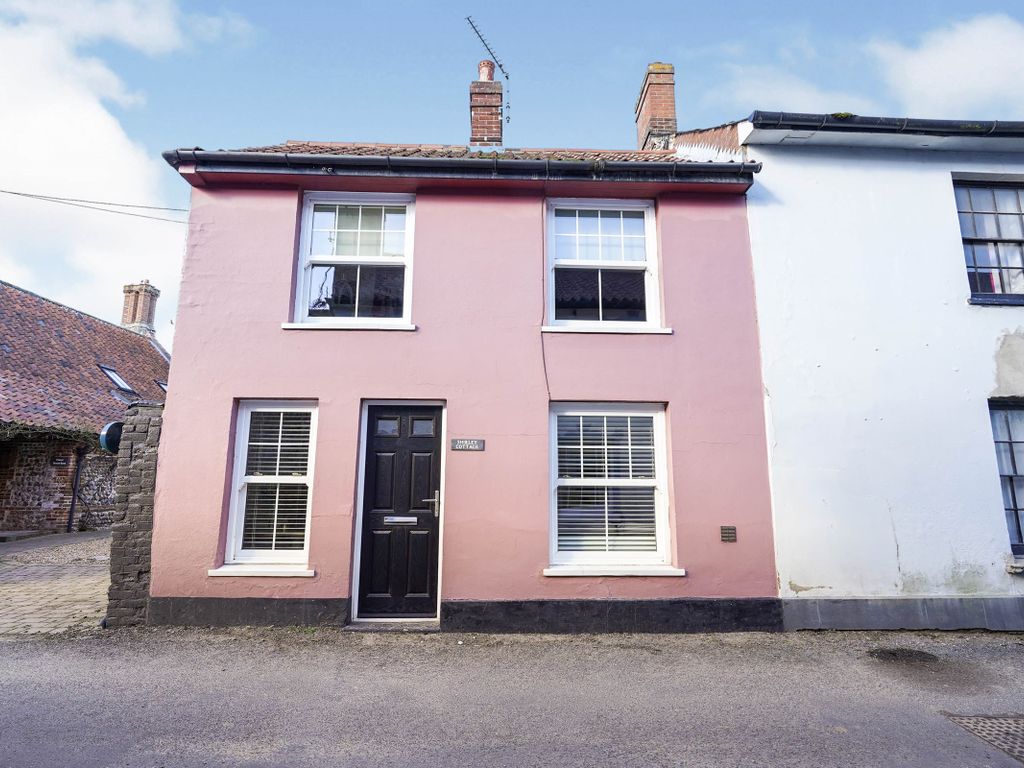 2 bed end terrace house for sale in Northrepps, Cromer, Norfolk NR27