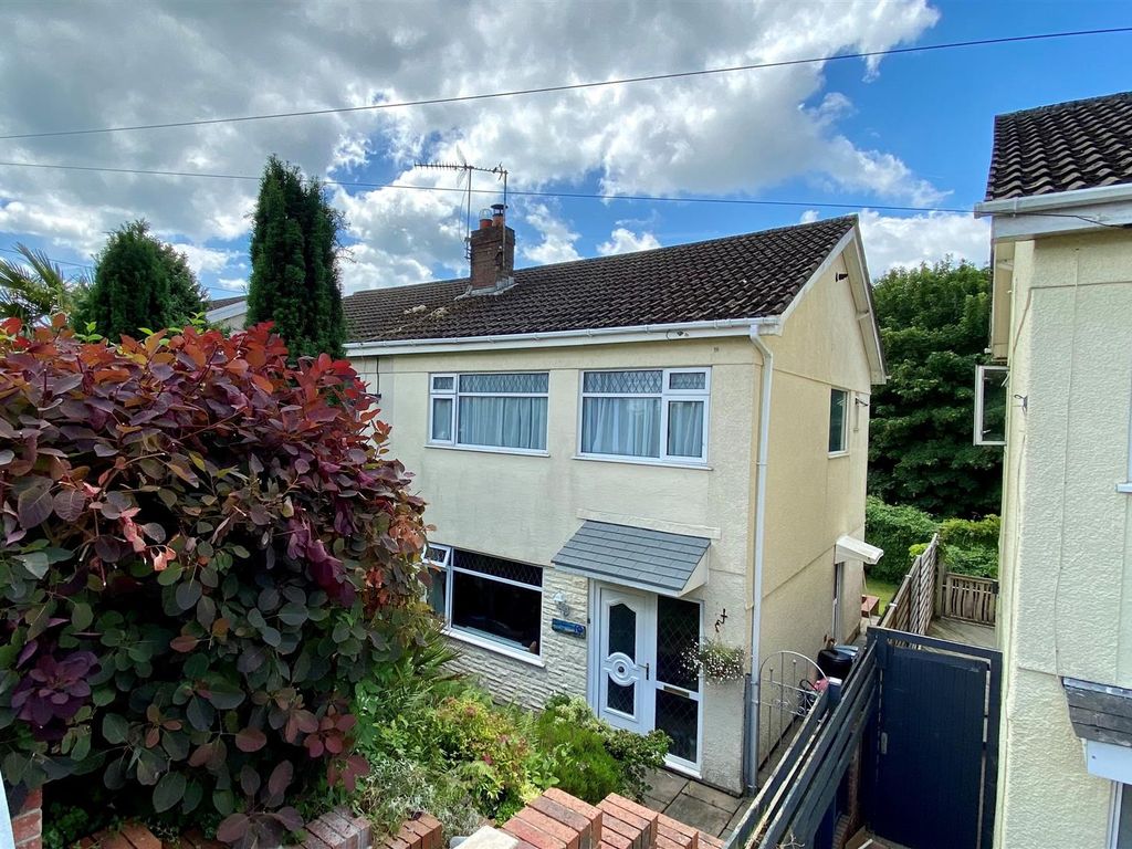 3 bed semidetached house for sale in Pennard Drive, Southgate, Swansea