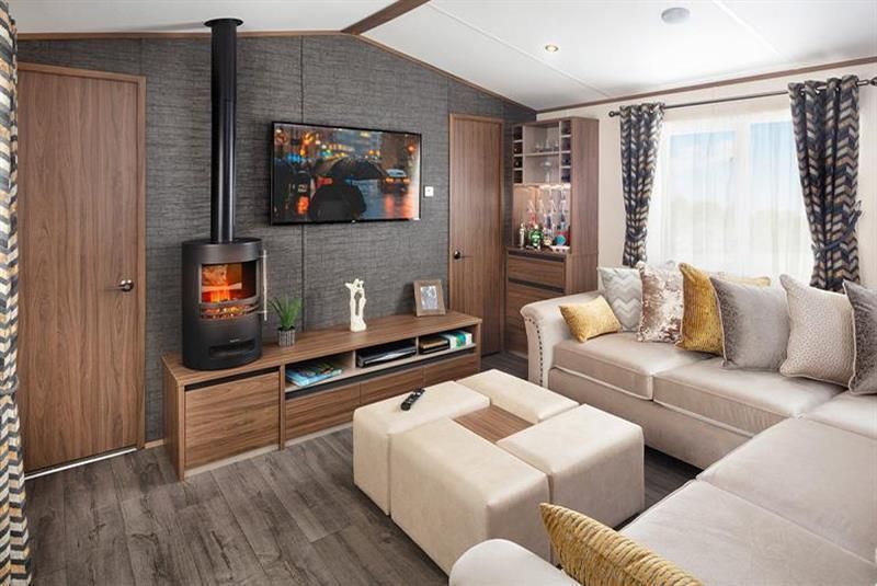 2 bed mobile/park home for sale in Loggans Road, Loggans, Hayle TR27