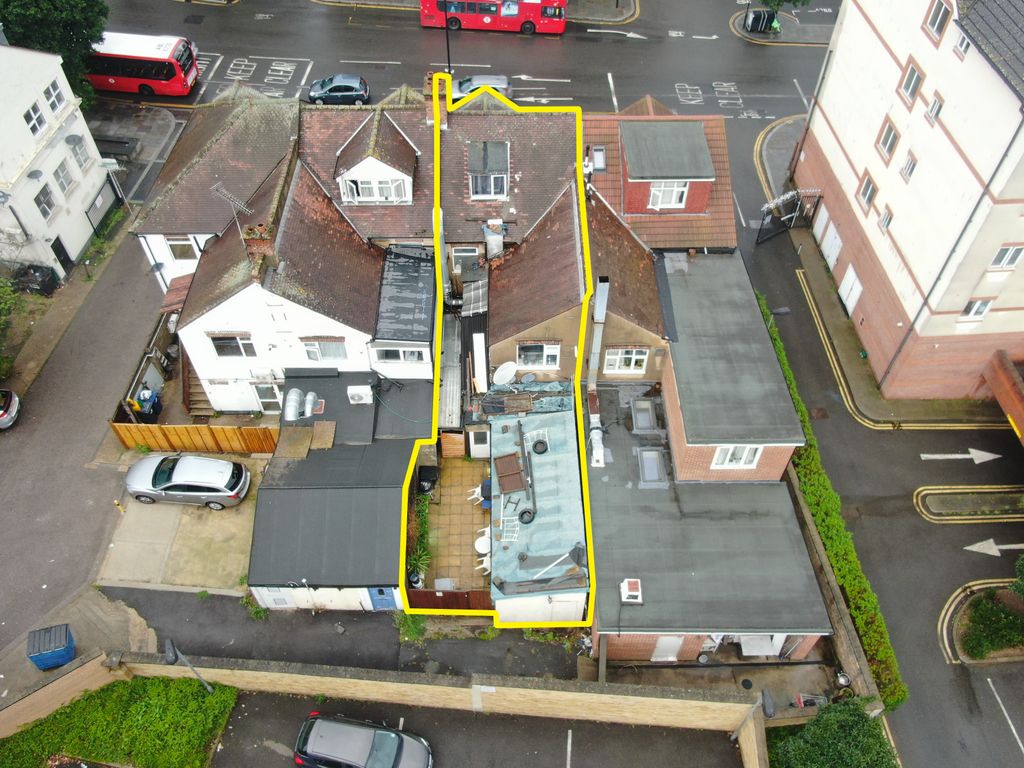 Commercial property for sale in Ruislip Road East, Greenford UB6, £