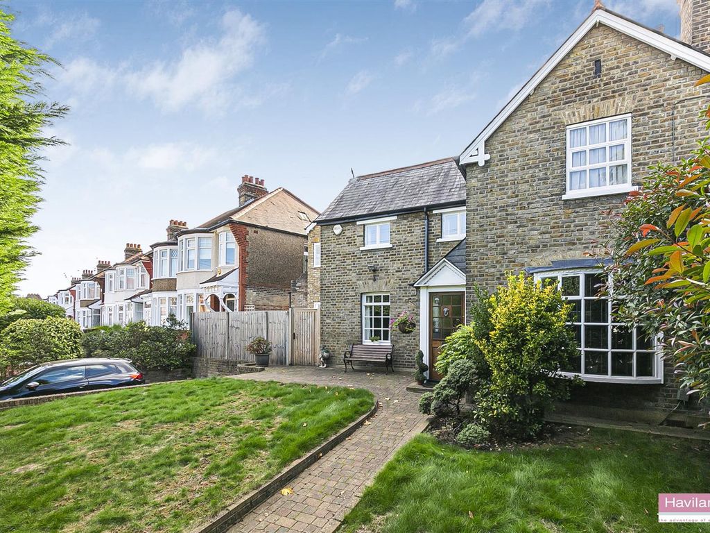 Green Dragon Lane, Winchmore Hill N21  