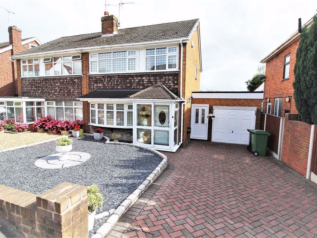 3 bed semidetached house for sale in Redhall Road, Gornal Wood, Dudley