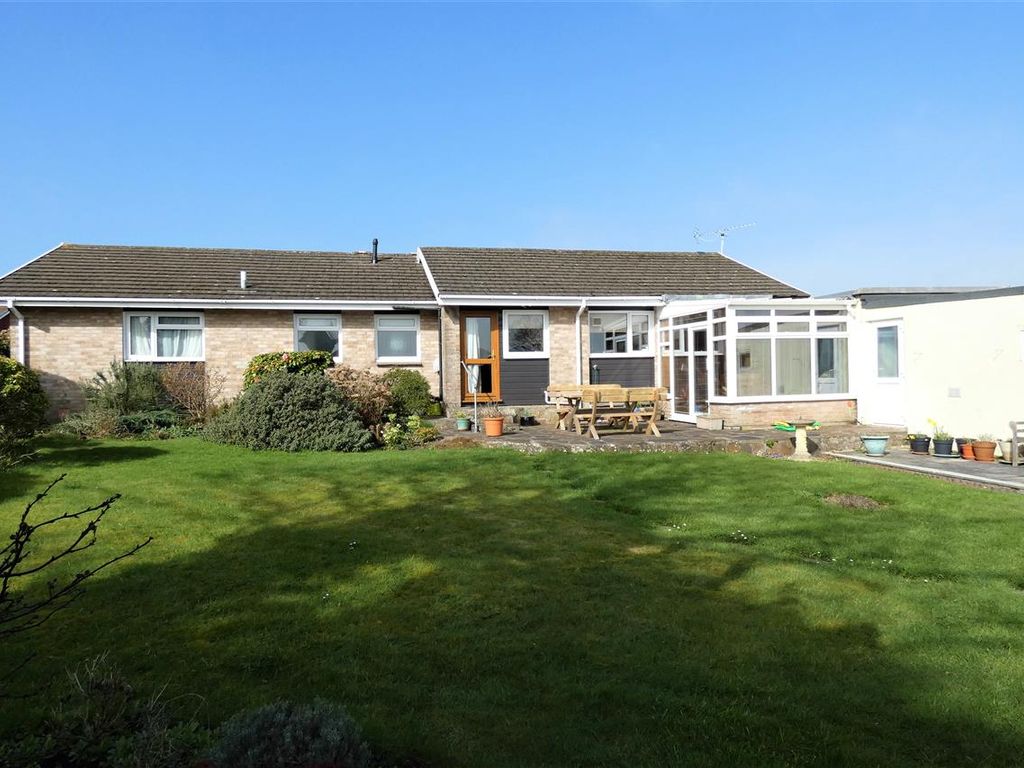3 bed bungalow for sale in Grassholme Close, Milford Haven SA73 Zoopla