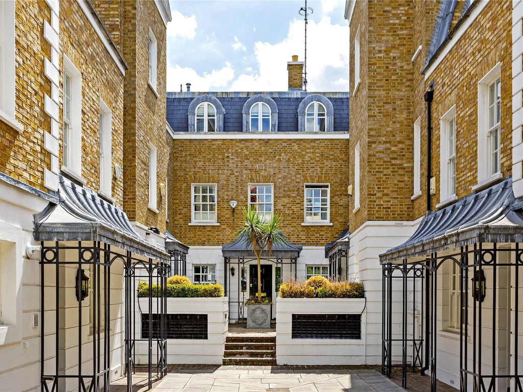 The Courtyard, Old Church Street, London SW3  