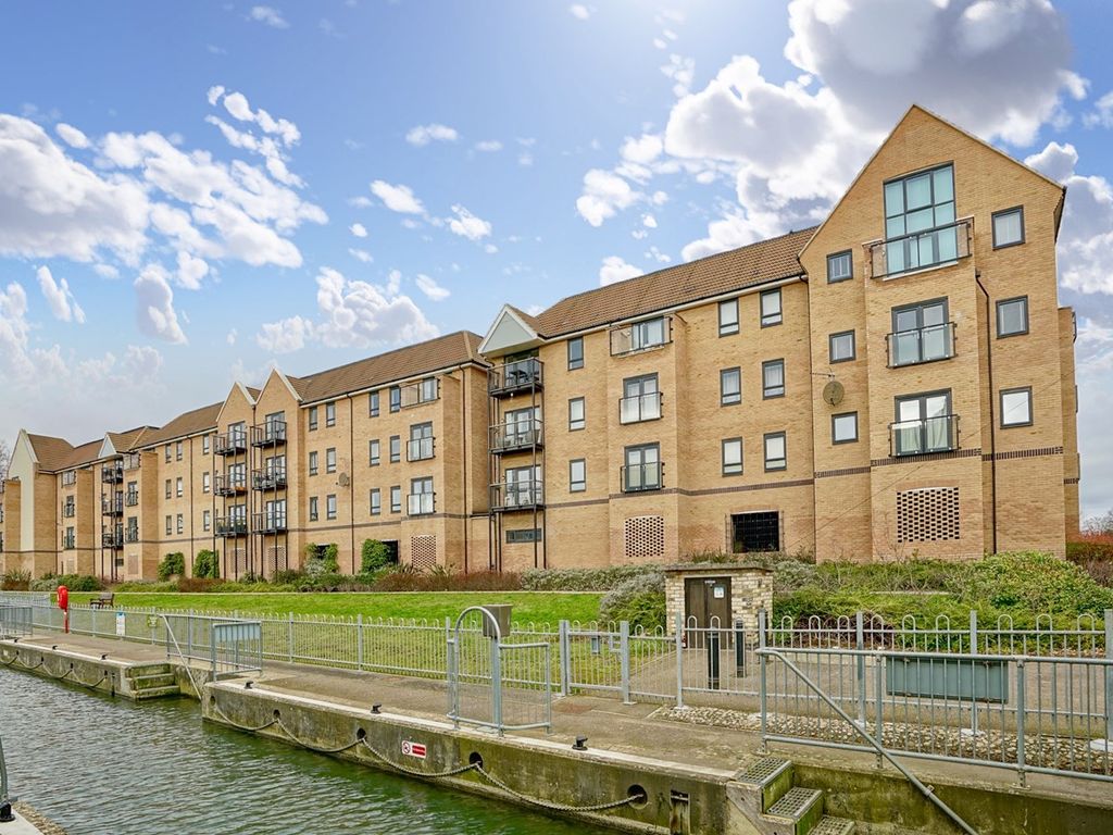 2 bed flat for sale in Marbled White Court, Little Paxton, St Neots
