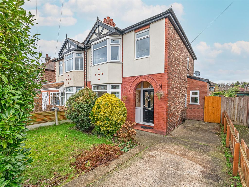 3 bed semidetached house for sale in Knutsford Road, Grappenhall