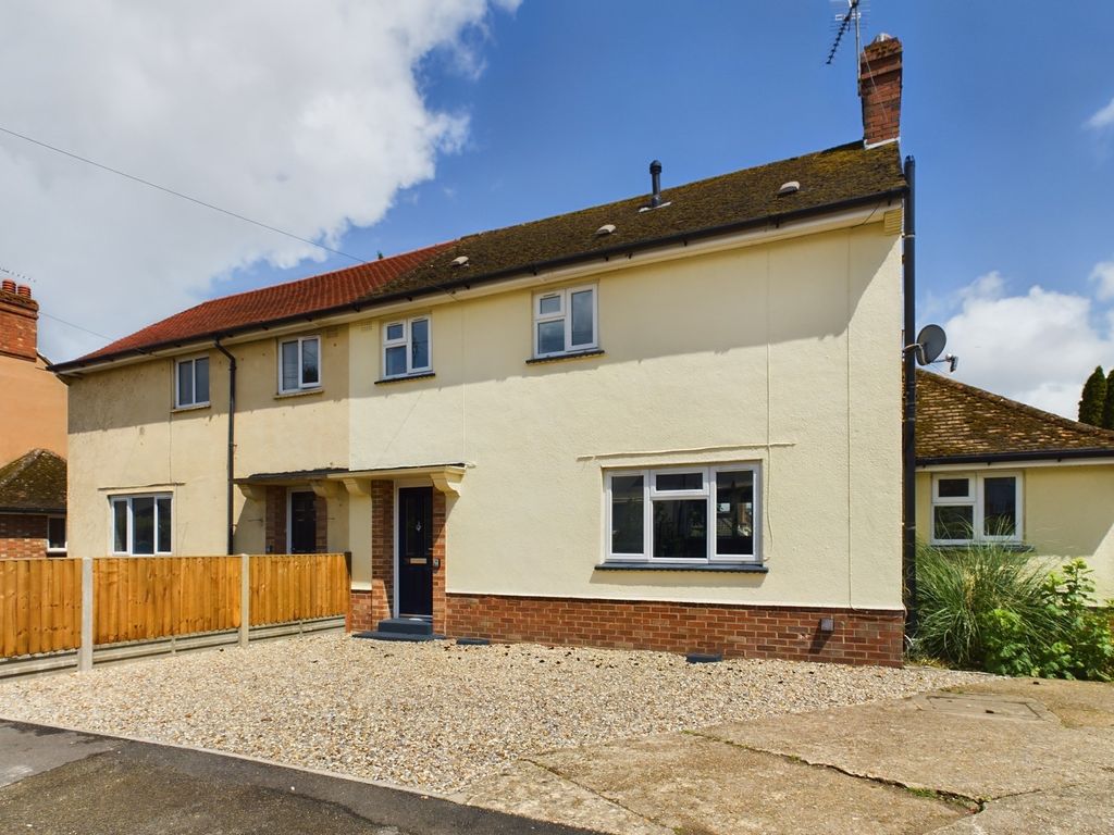 3 bed semidetached house for sale in Nelson Crescent, Thetford