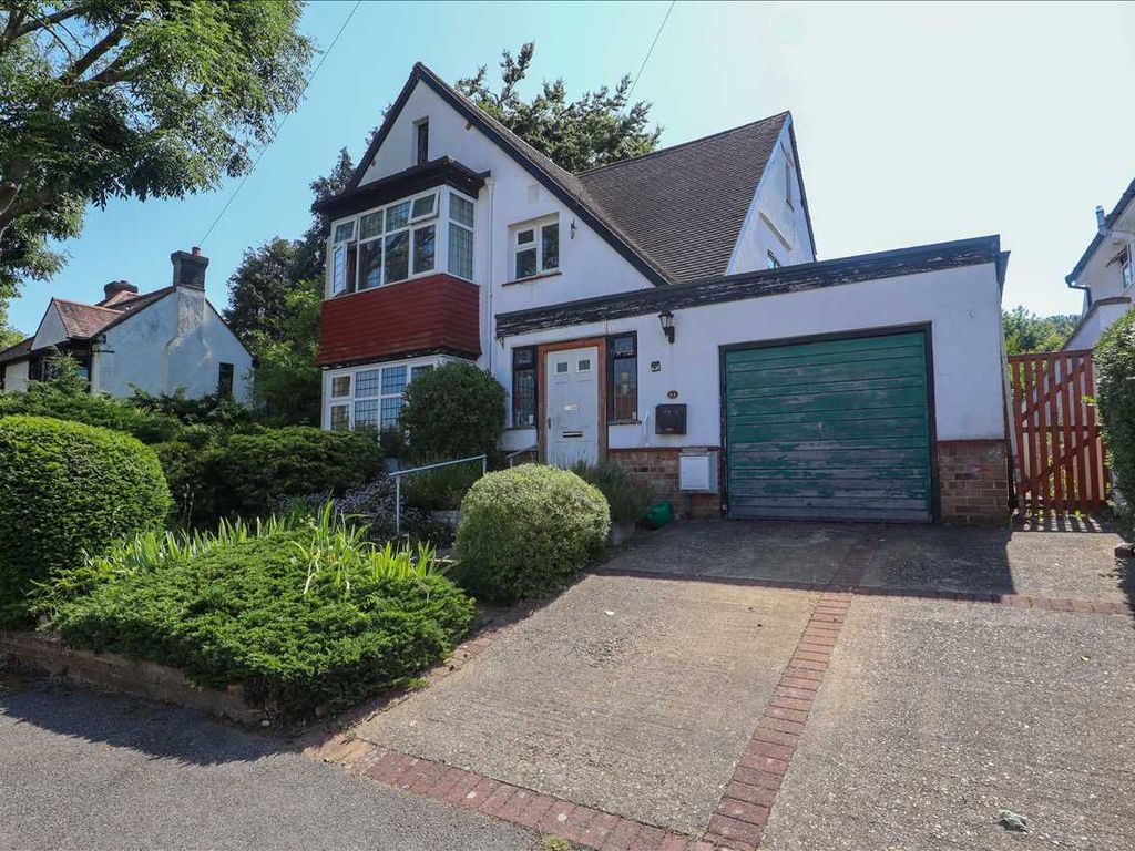 4 bed detached house for sale in Reddown Road, Coulsdon CR5 Zoopla
