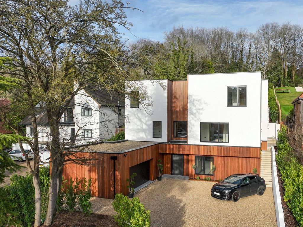 New home, 5 bed detached house for sale in Valley Road, Rickmansworth