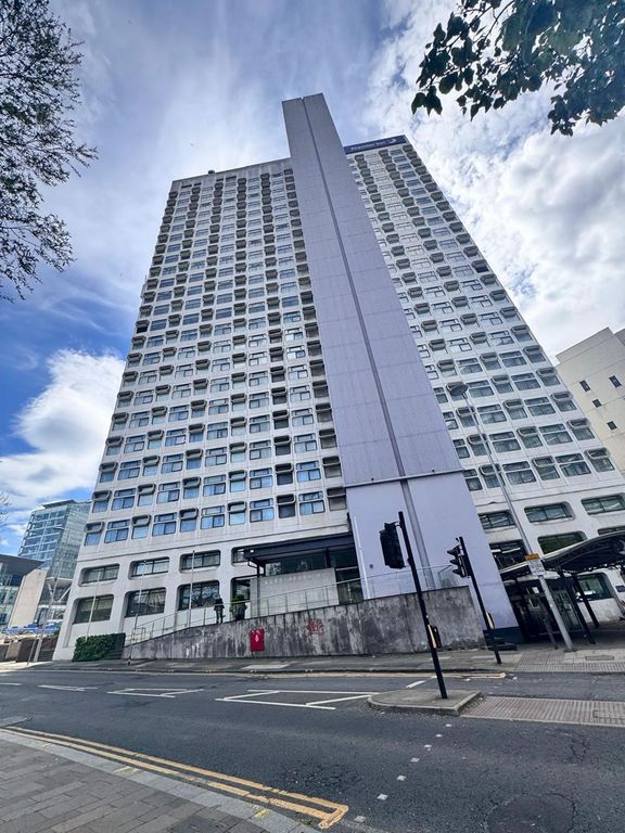 1 bed flat for sale in City Heights, Victoria Bridge M3, £115,000 Zoopla