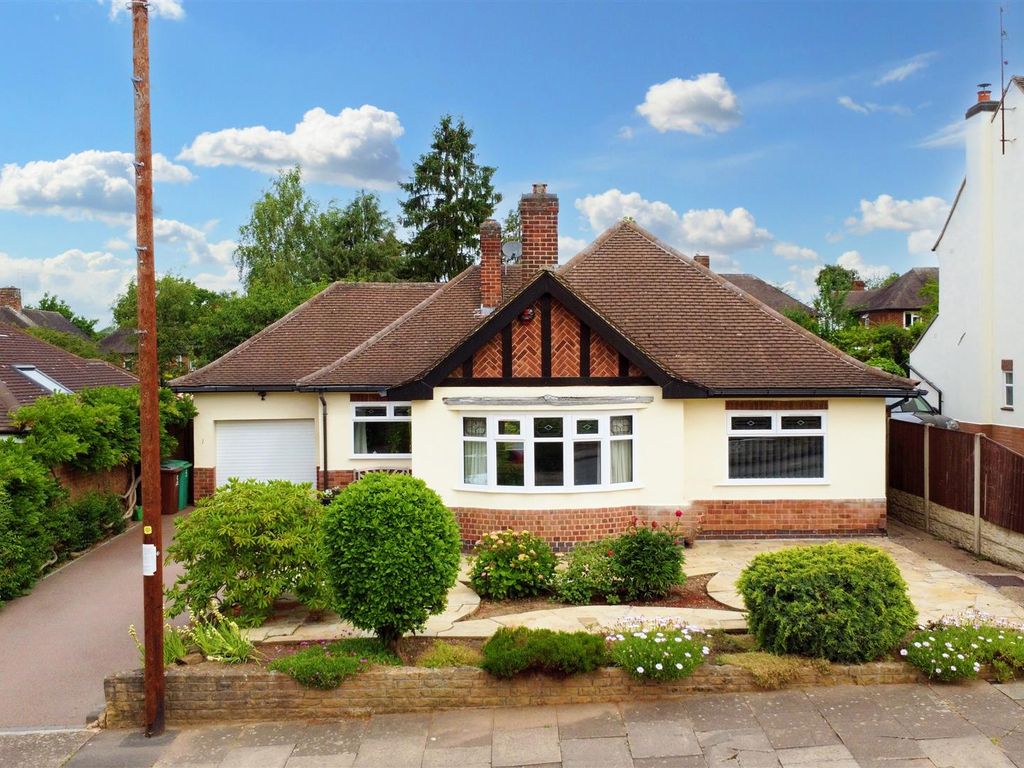 3 bed detached bungalow for sale in Sheraton Drive, Wollaton