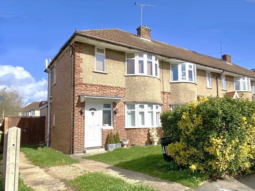 2 bed end terrace house for sale in Westfield Way, Ruislip HA4, £