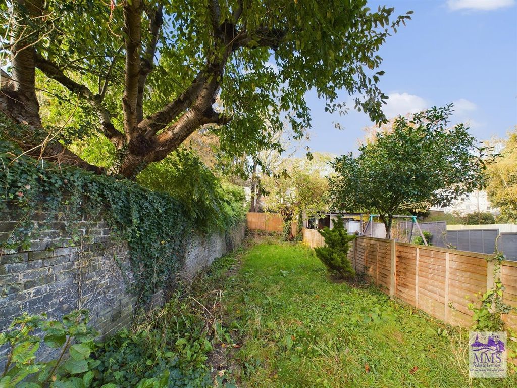 3 bed terraced house for sale in Weston Road, Strood, Rochester ME2, £280,000 Zoopla