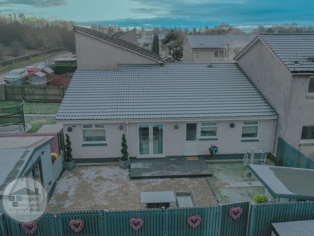 2 bed bungalow for sale in Eastermains, Kirkintilloch, Glasgow G66, £