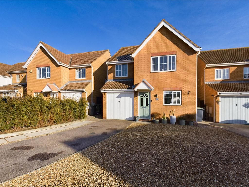 4 bed detached house for sale in Pickering Close, Sandy, Bedfordshire